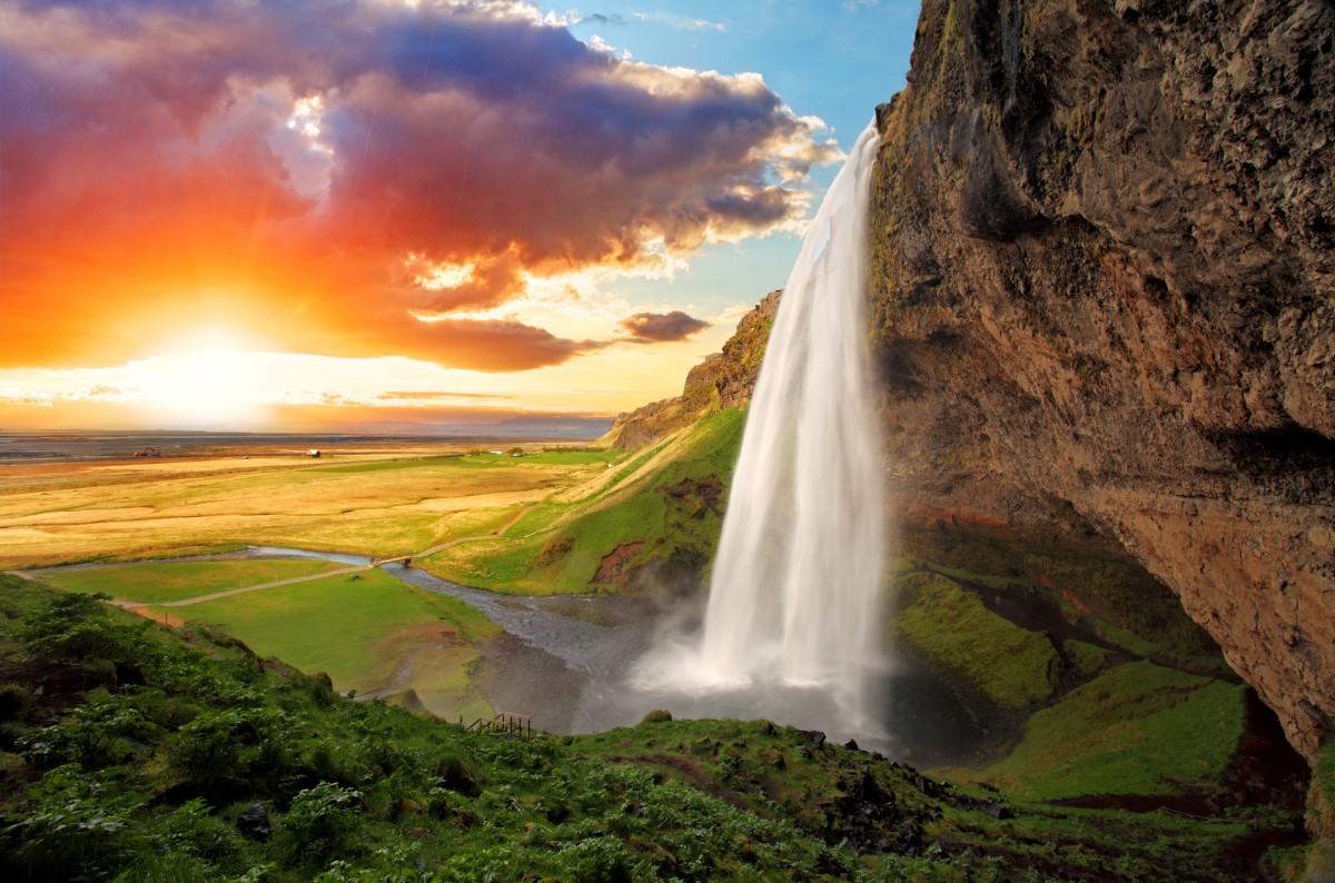 Iceland, Blue Lagoon, Golden Circle, Reykjavik, Glaciers, Waterfalls, the Northern Lights, Aurora Borealis